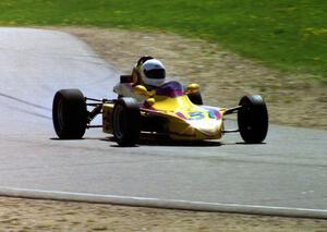 Jeff Thompson's Royale RP24 Club Formula Ford