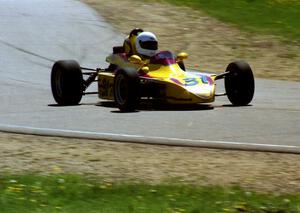 Jeff Thompson's Royale RP24 Club Formula Ford