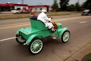 2000 New London to New Brighton Antique Car Run