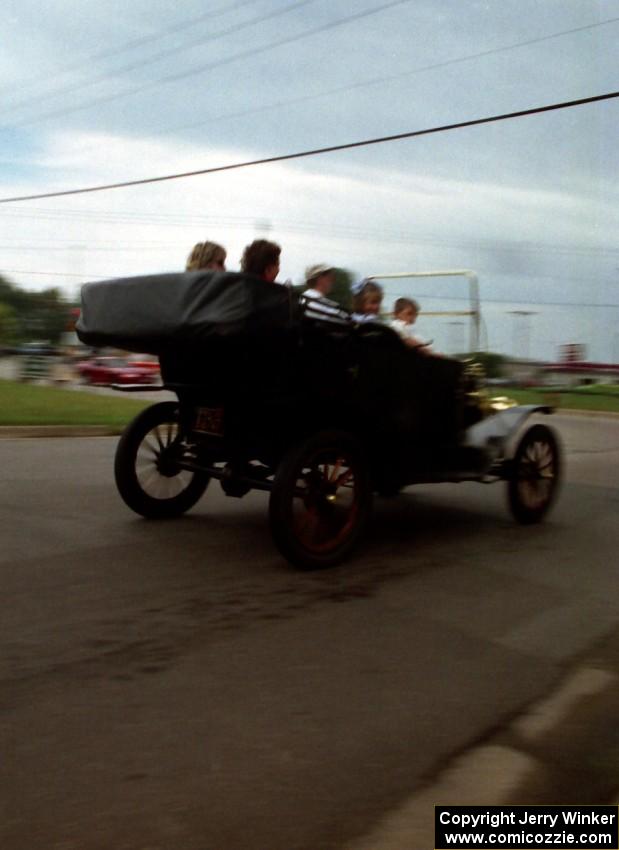 1910 Buick (?)