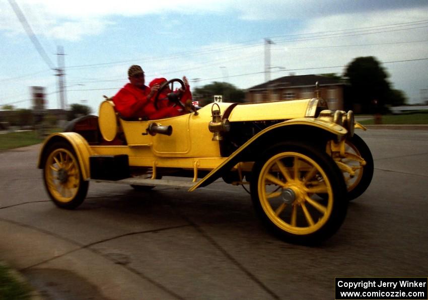 ???'s 1915 Stutz Bearcat