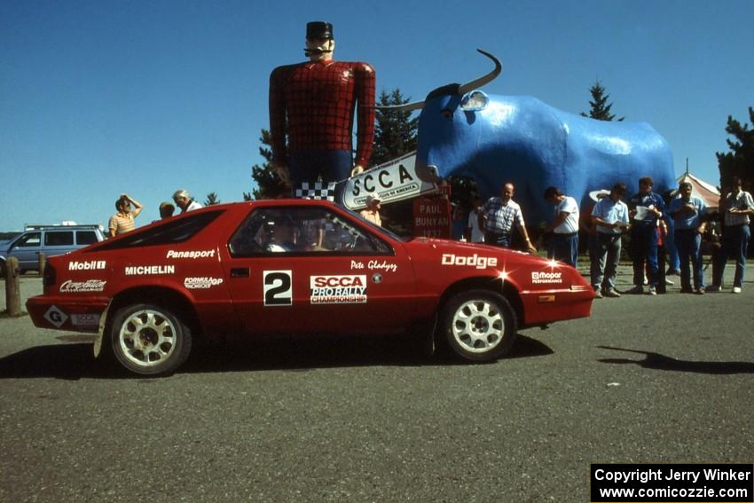 Doug Shepherd / Pete Gladysz open class Dodge Daytona at the ceremonial start.