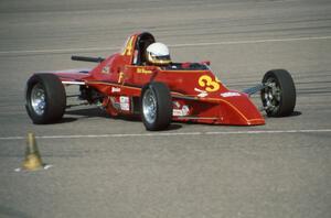 Bill Bergeron's Van Diemen RF85 Formula Ford running SR at Canterbury Downs lot