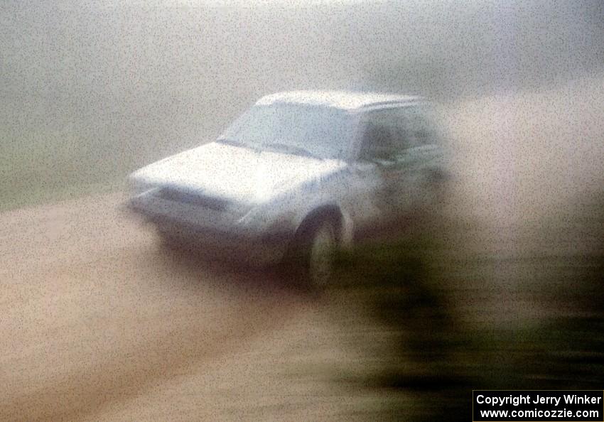 Bob Elliott / Terry Epp have a difficult time with the worst dust ever in their VW GTI.