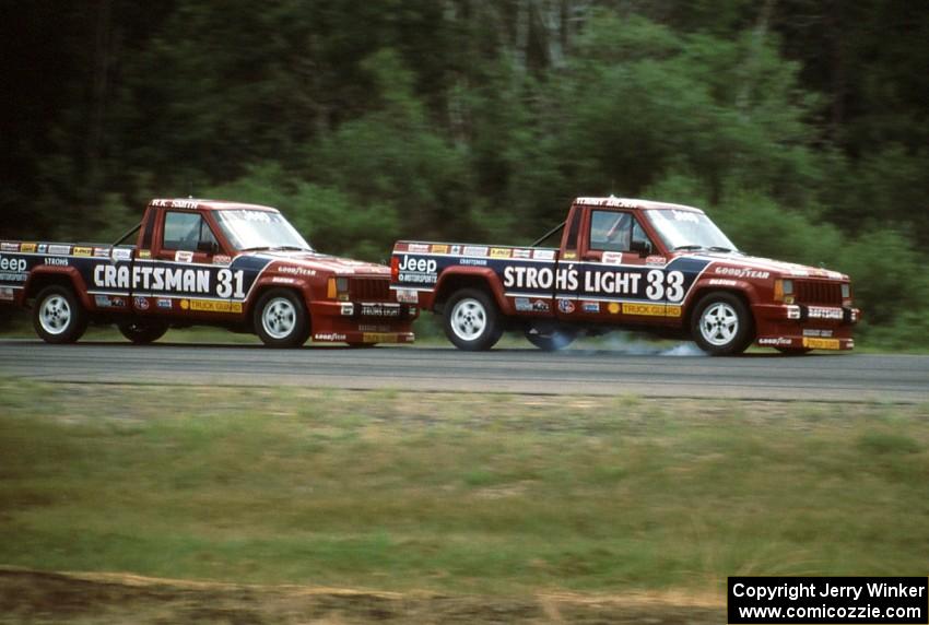 33) Tommy Archer's and 31) R.K. Smith's Jeep Comanches