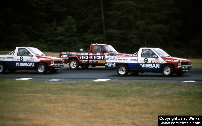 9) Scott Gaylord's Nissan Pickup, 33) Tommy Archer's Jeep Comanche, 8) Ray Kong's Nissan Pickup