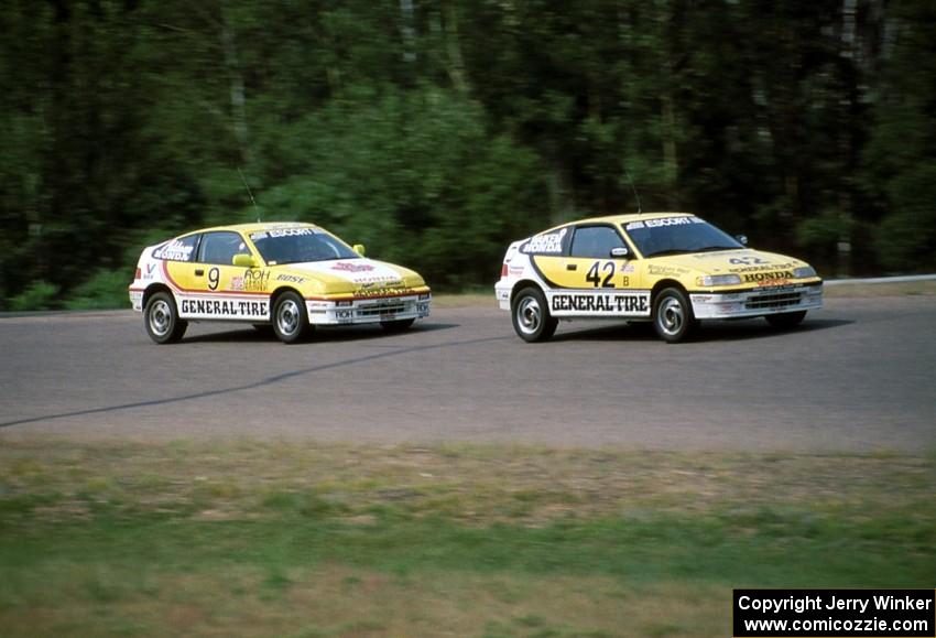 (42) Scott Gaylord / Peter Cunningham Honda CRX Si and (9) John Addison / Daniel Veilleux Honda CRX