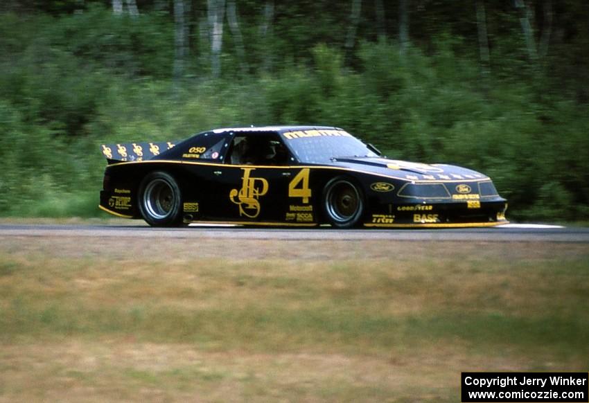 Robert Lappalainen's Ford Mustang