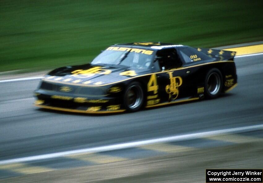 Robert Lappalainen's Ford Mustang