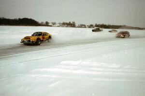 Hunter Jones / Ed Fukushima SAAB Sonnet III is chased by the Scott Kronn / Steve Noffke Honda Civic GSR early on.