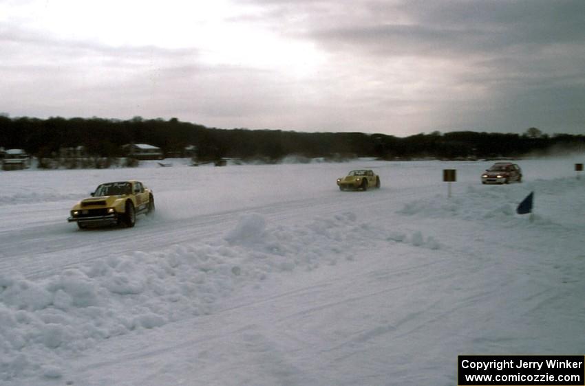 Lap one of the modified race.