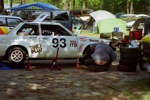 Danny Page works on Mark Strohm's ITB Toyota Corolla