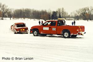 Jerry Winker / Paul Richardson Mazda RX-7/Ford gets pulled from the bank