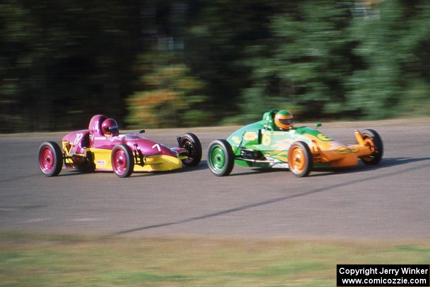 Formula Vees: Jeff Otto's Citation 90V leads Mike Kochanski's Lazer Mk. II through turn one