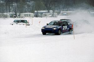 Peter Cunningham / Scott Kronn Honda CRX Si leads on lap one