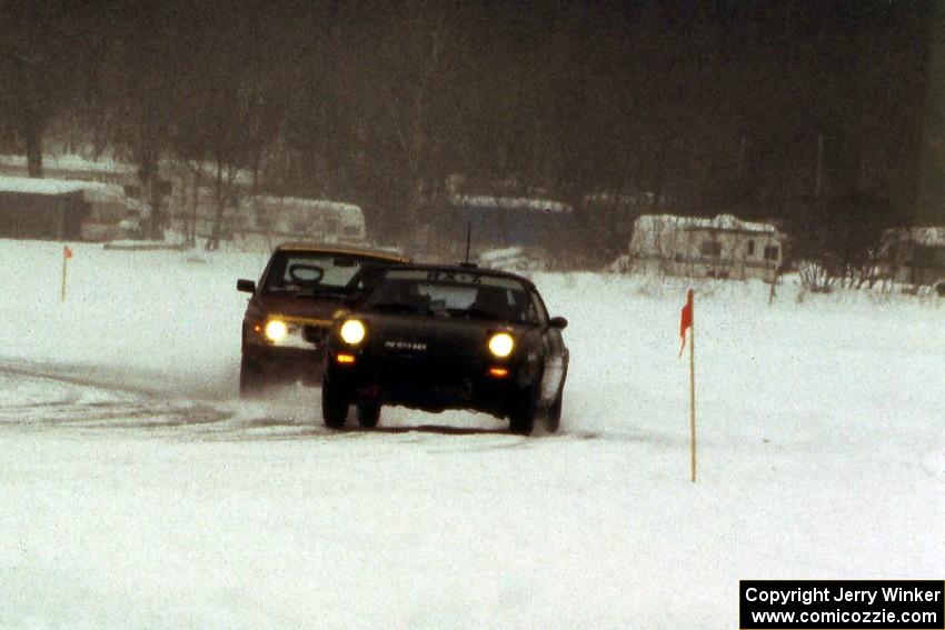 Mark Sanders / Dave Souther Mazda RX-7 and Chuck Peterson / Jeanette Russo SAAB 99