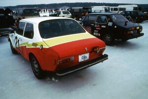 (21) Dan Burhans / Tammy Burhans and (96) Bob Swinehart / Maureen Wagner SAAB 99s