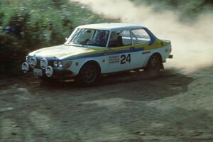 The Goran Ostlund / Janice Damitio SAAB 99 at the 90-right on Indian Creek Forest Rd.