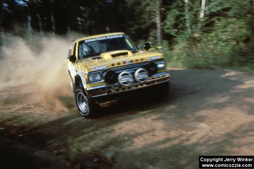 The Ken Stewart / Rick Burtis Chevy S-10 at the 90-right on Indian Creek Forest Rd.