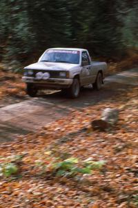 Roger Hull / John Elkin in their Mitsubishi Pickup.