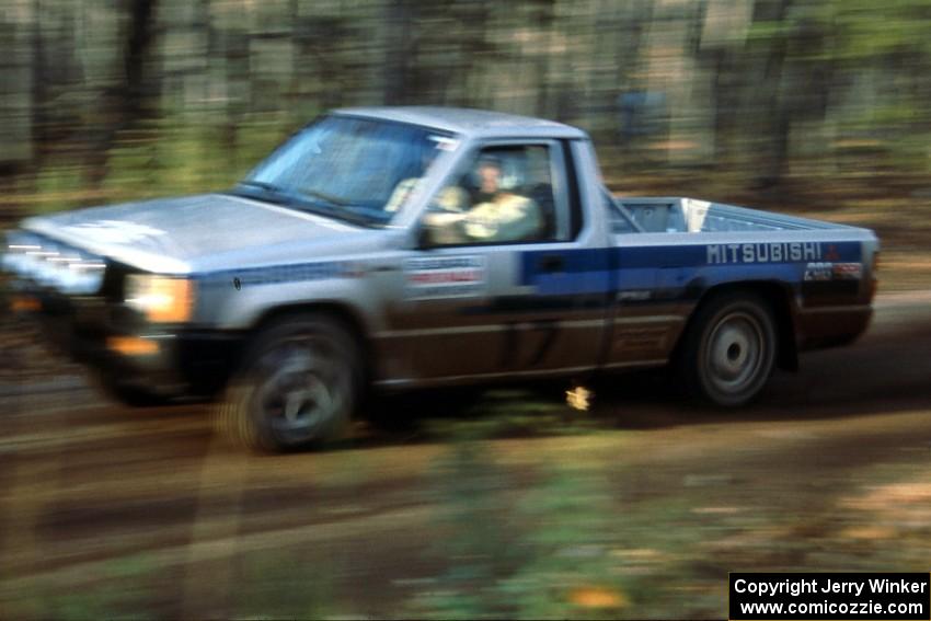 Chad Dykes / Pat Hanson Mitsubishi Pickup comes into the finish of SS1.