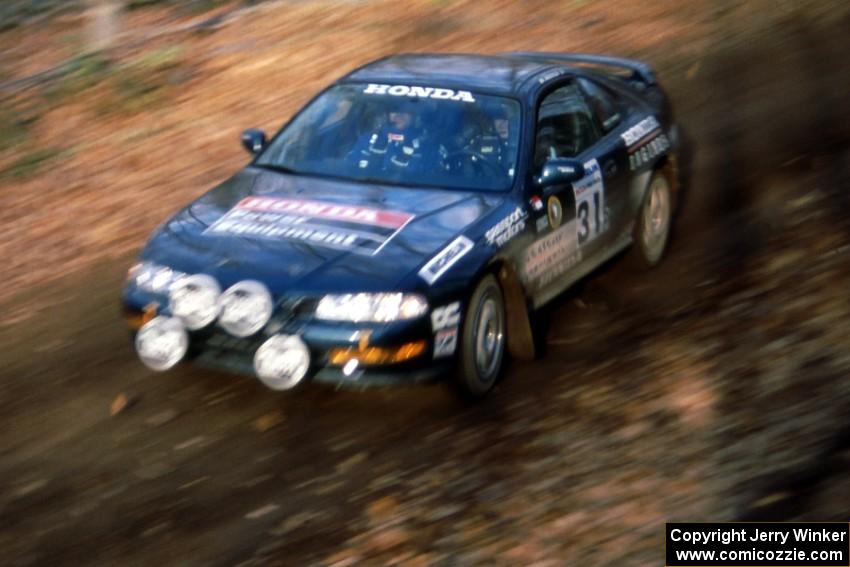 Jim Anderson / Ben Bradley Honda Prelude flies down SS1 to the finish.