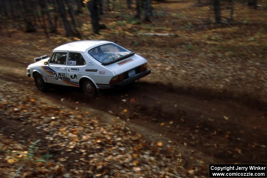 The Jerry Sweet / Stuart Spark SAAB 99 flings leaves at the finish of SS1.