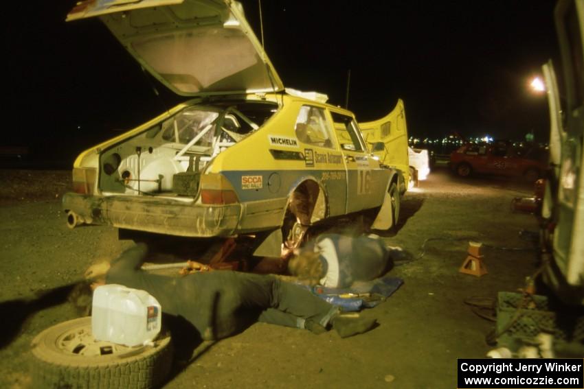 Sam Bryan / Rob Walden SAAB 900 at L'Anse service.