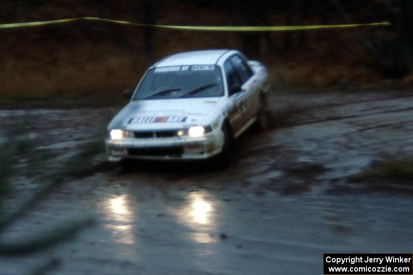 Bruce Newey / Ken Cassidy in their Misubishi Galant at the Delaware 1 delta.