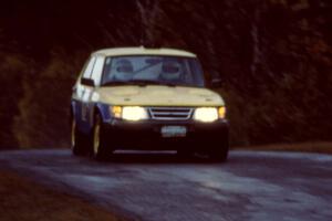 The Sam Bryan / Rob Walden SAAB 900 was fast all weekend and progressed up the leader board at a steady pace.