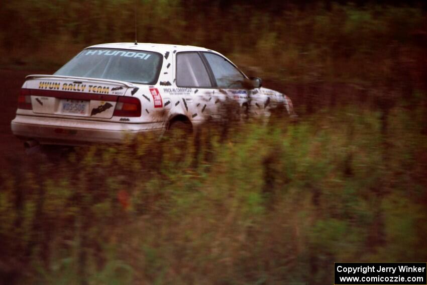 Tom Ottey / Pam McGarvey at the practice stage in their Hyundai Elantra.