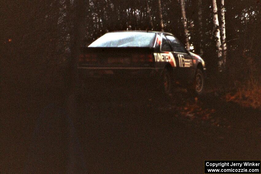 Mike Hurst / Rob Bohn turn their Nissan 200SX into a gravel spraying machine on the Delaware Mine stage.