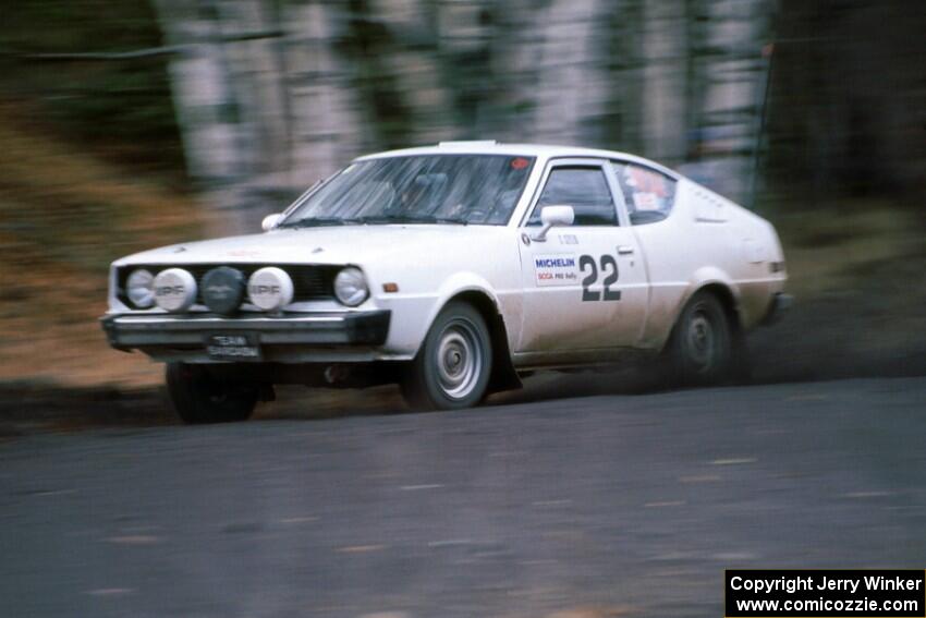 Chris Czyzio / Eric Carlson take their Plymouth Arrow through a fast sweeper on Delaware Mine stage.