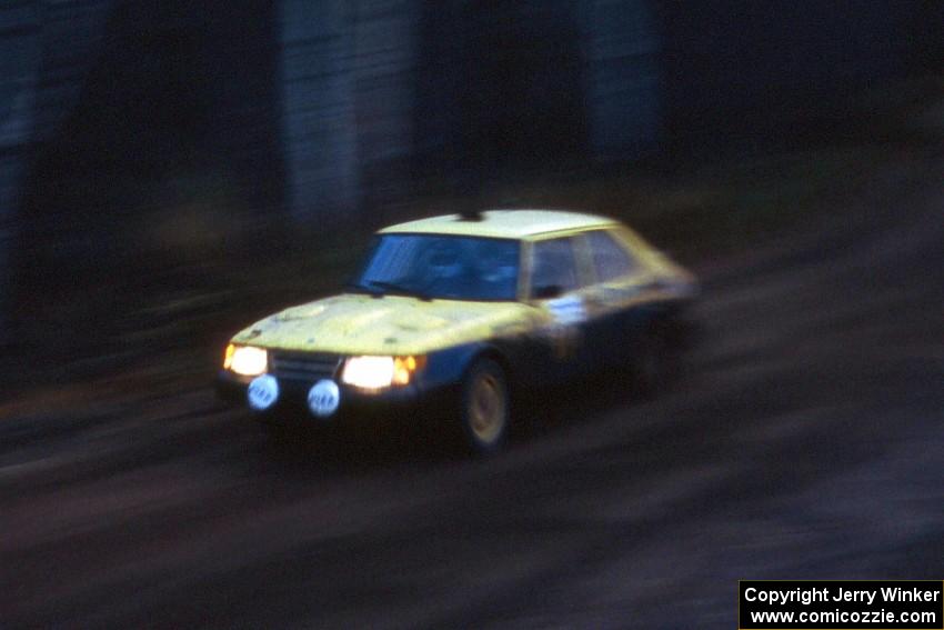 The Sam Bryan / Rob Walden SAAB 900 was a surprising 2nd overall, and 1st in Group 2!