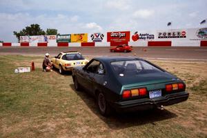 Chuck Ready's CSP Mazda RX-7 and Juan Nazario's E Prepared Ford Mustang II