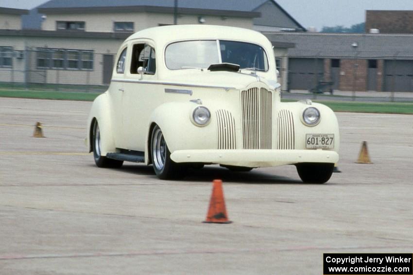 ??? ran in SI with their Packard street rod