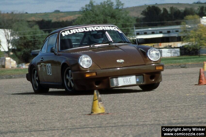 Mark Utecht in Jay Luehmann's F Prepared Porsche 911