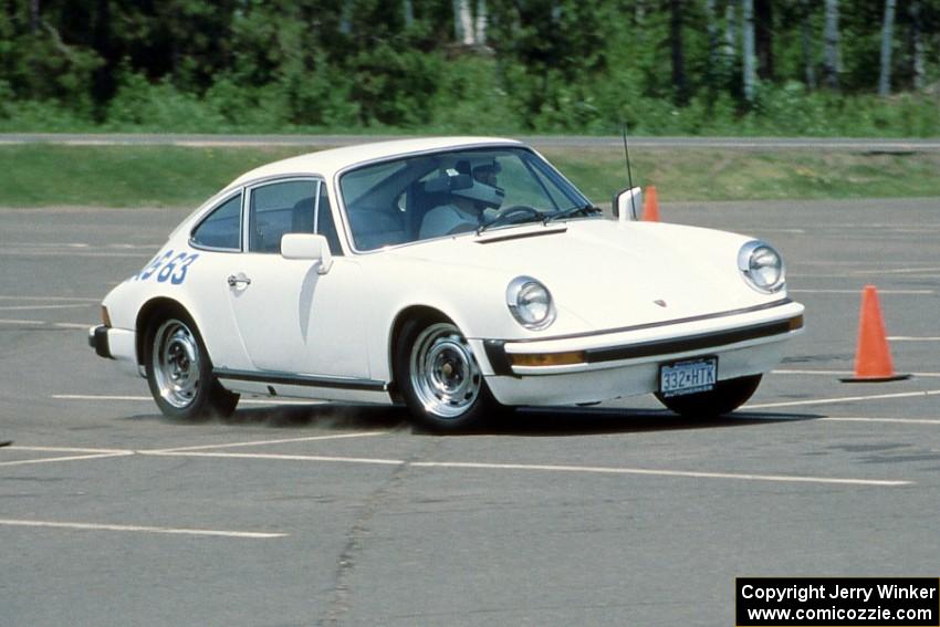 ???'s A Stock Porsche 911