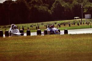 ???'s Swift DB-1 and Scott Hutchison's Van Diemen RF90 Formula Fords