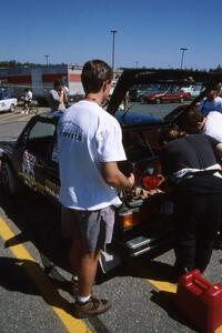 Aaron Hatz / Brendan Higgins VW Rabbit gets topped off at parc expose.