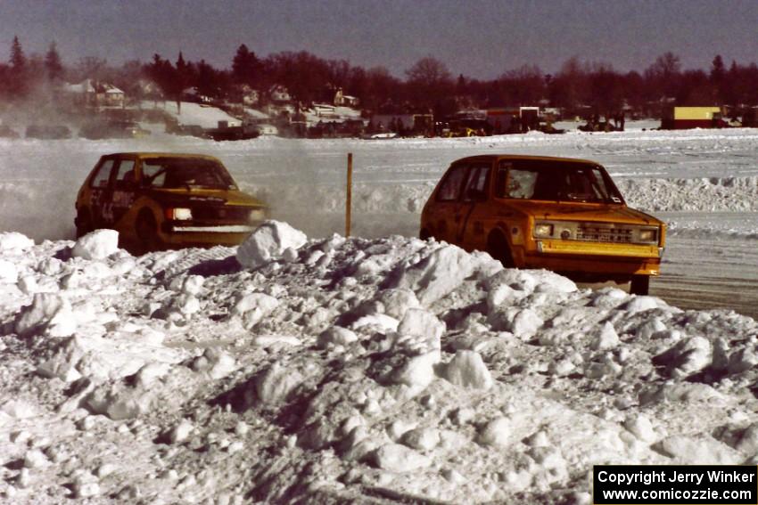 Dave Kapaun / John Hogdal VW Rabbit and Mike Gardner / Jeff Burk VW GTI