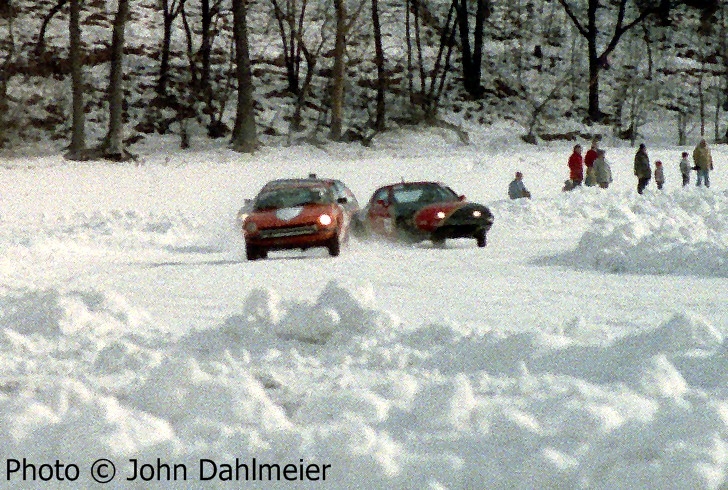 Len Jackson / Bill Collins Datsun 280Z and Cary Kendall / Tony Roggemann Mazda RX-7