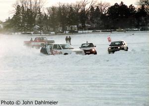 The leaders come through turn 2