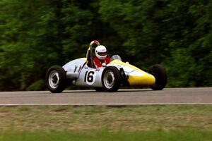 Mike Speidel's Formcar Formula Vee ran in the Vintage Race