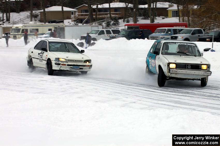 Mike Ehleringer / Dick Nordby / Bill Nelson VW Rabbit and Chris Peterson / Dave McGovern Subaru Impreza battle for the lead