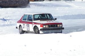 Chuck Peterson / Bob Roth SAAB 99