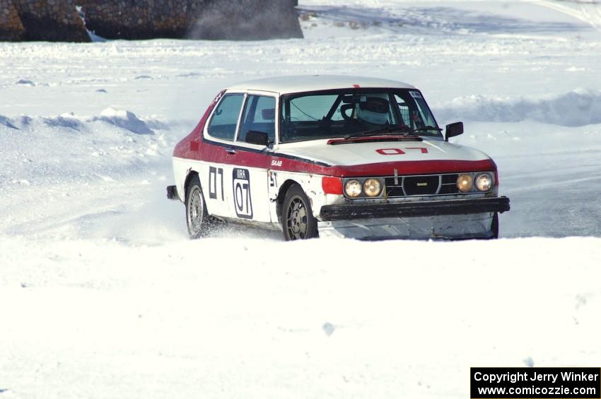 Chuck Peterson / Bob Roth SAAB 99