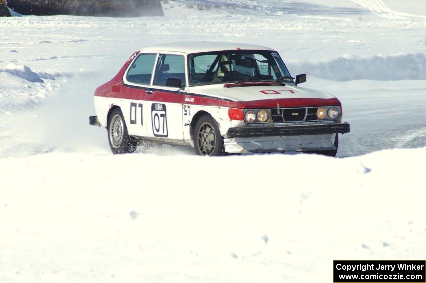 Chuck Peterson / Bob Roth SAAB 99