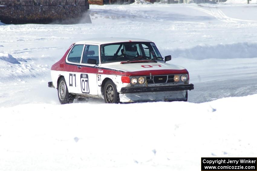 Chuck Peterson / Bob Roth SAAB 99