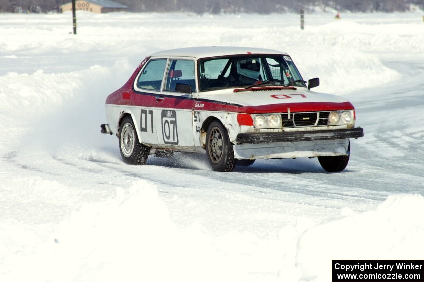 Chuck Peterson / Bob Roth SAAB 99